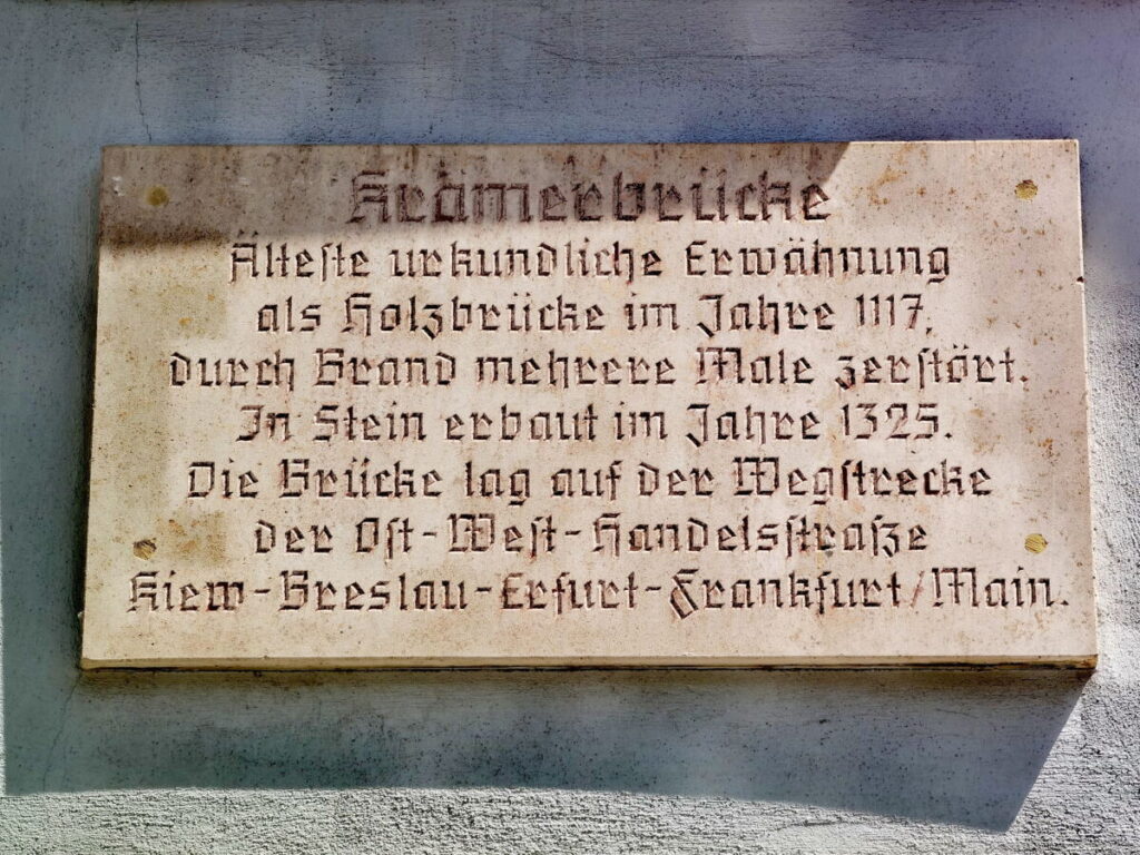 Die erste urkundliche Erwähnung der Krämerbrücke geht auf das Jahr 1117 zurück